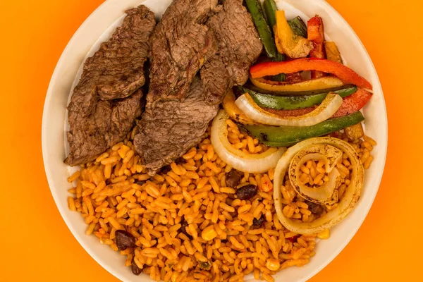 Mexican Style Steak Fajitas With Spicy Rice and Peppers — Stock Photo, Image