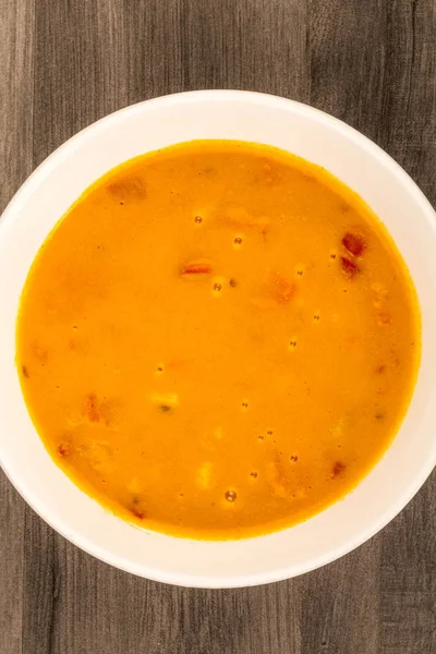 Vejetaryen Balkabagi çorba kırmızı biber ile