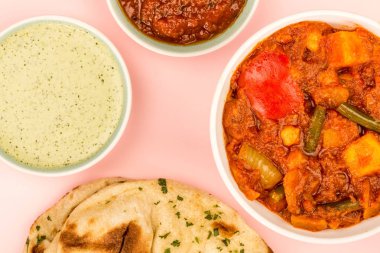 Hint tarzı vejetaryen Masala köri