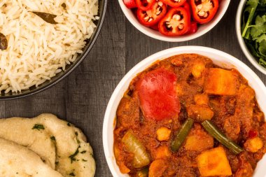 Hint tarzı vejetaryen Masala köri