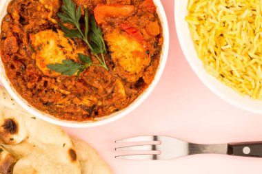 Körili tavuk Balti Hint tarzı