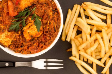 Körili tavuk Balti Hint tarzı