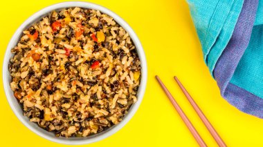 Sağlıklı vejetaryen veya Vegan yemek pilav ve Quinoa