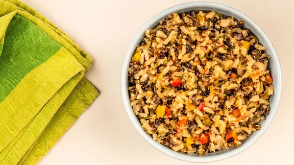 Healthy Vegetarian Or Vegan Meal Of Rice And Quinoa — Stock Photo, Image