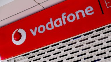 Londra, İngiltere, 15 Mayıs 2020, Vodafone Son Çeyrekte 51.000 Yeni Kontrat Müşterisi Etti ve Sınırsız Veriye Binlerce Müşteri Yükledi