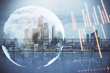 Çatı arka plandan şehir manzaralı harita hologramı ile Forex grafiği. Çifte pozlama. Finansal analiz kavramı.