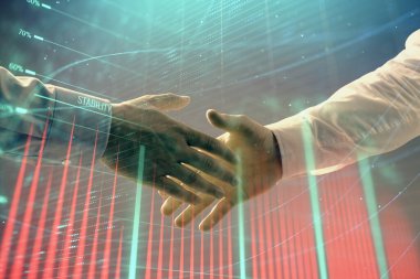 İki işadamı el sıkışması ile soyut arka planda Forex grafik Multi pozlama. Hisse senedi piyasasında başarı kavramı