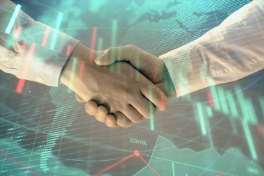 İki işadamı el sıkışması ile soyut arka plan üzerinde Forex grafik ve Dünya Haritası Multi pozlama. Uluslararası pazarlarda başarı konsepti