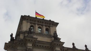 Berlin'de bina Reichstag Reichstag, Alman Parlamentosu toplantıları mekanı olarak inşa edilmiş.