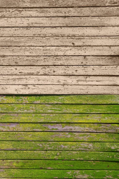 Valla bombardeada tableros horizontales verdes y grises —  Fotos de Stock