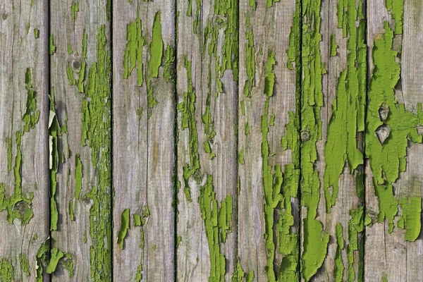 Cerca descascada com tinta verde — Fotografia de Stock