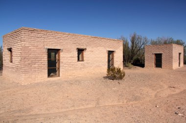 Costolon yapılarda tarihi Adobe