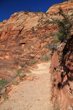 Hidden Canyon Trail clipart
