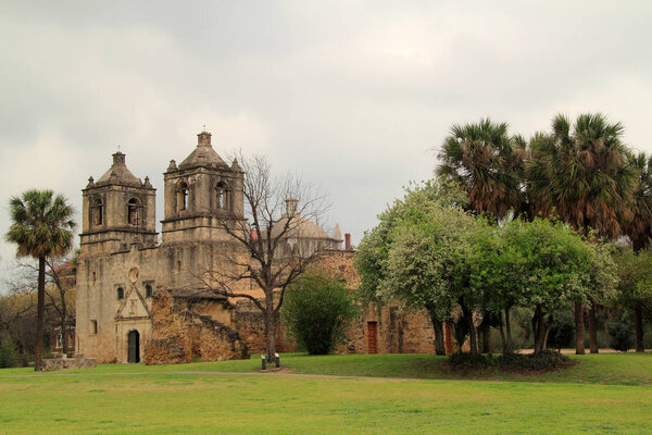 Миссия Конфуция
