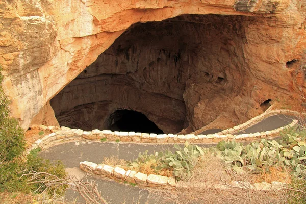 Ingang van de Carlsbad Caverns — Stockfoto