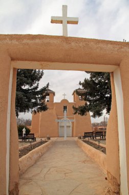 San Francisco de Asis Katolik Kilisesi
