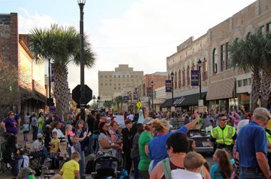 Charles Gölü Mardis Gras