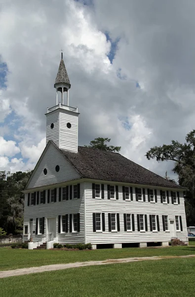 Tarihi Midway Cemaat Kilisesi