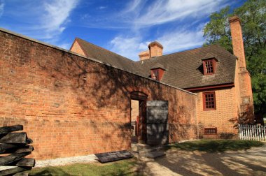 Williamsburg, Va 6 Ekim: erken onsekizinci yüzyılda inşa edilmiş, ortak Gaol Colonial Williamsburg ana hapiste 6 Ekim 2017 Williamsburg, Va görev yaptı
