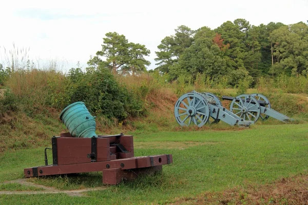 Artiglieria Dell Era Coloniale Sul Campo Battaglia Yorktown Nello Stato — Foto Stock