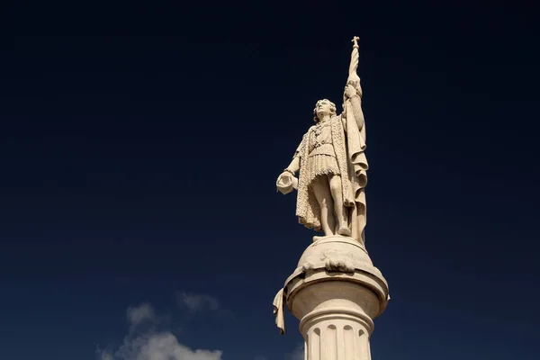 포르토 리코의 후안에 위치한 플라자데 Plaza Colon 탐험가 크리스토퍼 콜럼버스에게 — 스톡 사진