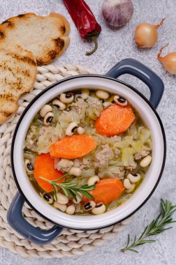 Sebzeli ve fasulyeli kıyma.