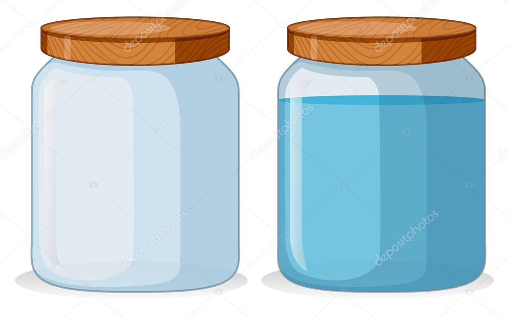Two containers with and withou water