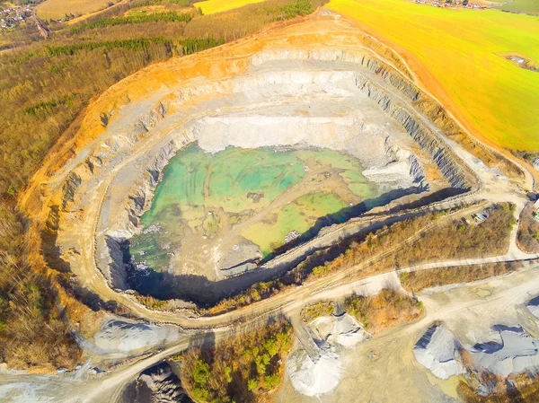 Luchtfoto van een open gegoten mijne — Stockfoto