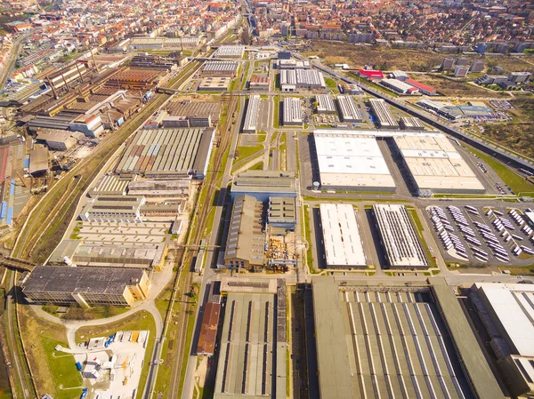 Sanayi bölgesi ve teknoloji parka havadan görünümü