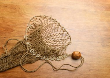 Balık ağı mantarı şamandıra ahşap plaka ile