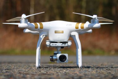 Drone quadrocopter kamera ile.