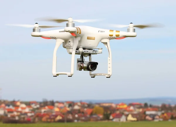 Yeni uçak quadrocopter ile DJI indeks işlem Phantom 4 — Stok fotoğraf