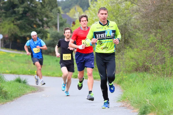 yarı maraton koşucu