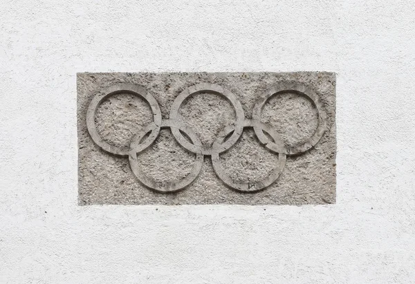 Garmisch Partenkirchen Juli 2017 Olympische Ringe Einer Wand Des Olympiastadions Stockfoto