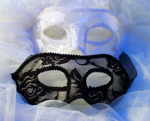 Primer plano de un encaje máscaras de carnaval —  Fotos de Stock