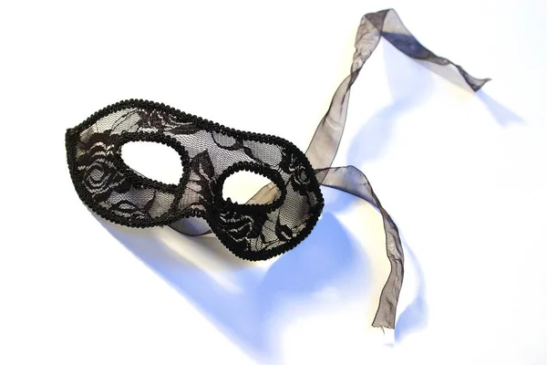 Fechar de uma máscara de carnaval de renda — Fotografia de Stock