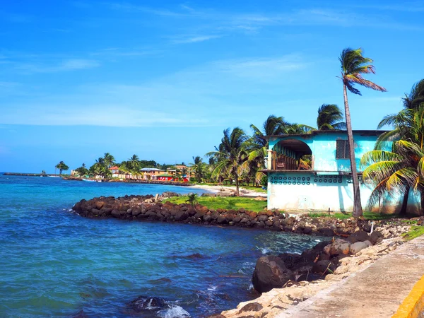 Altes hotel strand nordende große maisinsel nicaragua central ame — Stockfoto