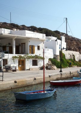balıkçı tekneleri tipik mimari Köyü Faros üzerine Sifnos Isla
