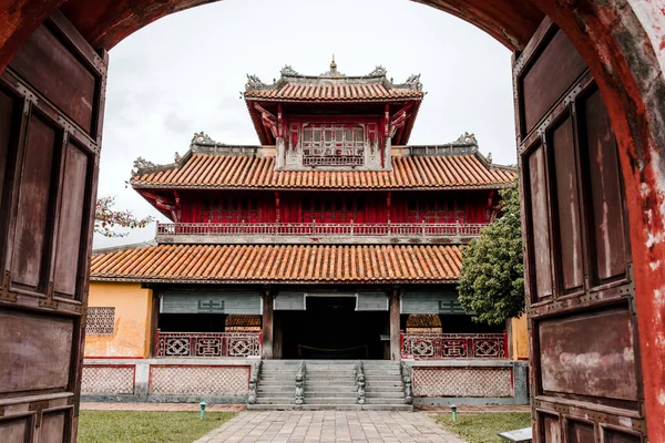 2019年7月27日 越南顺化 圣殿堂 Temple Imperial City Citadel Hue 联合国教科文组织世界遗产所在地 通向国王宫殿的地方 — 图库照片