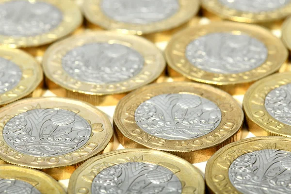Nieuwe Britse munten van een pond — Stockfoto