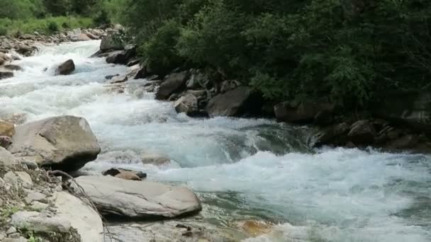 Krimml Achental vallei bij Krimml watervallen in Salzburger Land. Oostenrijk — Stockvideo