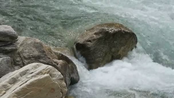 Vale de Krimml Achental em cachoeiras de Krimml em Salzburger Land. Áustria — Vídeo de Stock