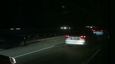 Almanya Münih doğru A9 otoyolu üzerinde trafik sıkışıklığı.