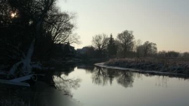 in Rime'ı frost manzara Havel River (Havelland, Brandenburg - Almanya). Sabah saat.