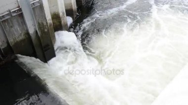 Düşen su Havel Nehri