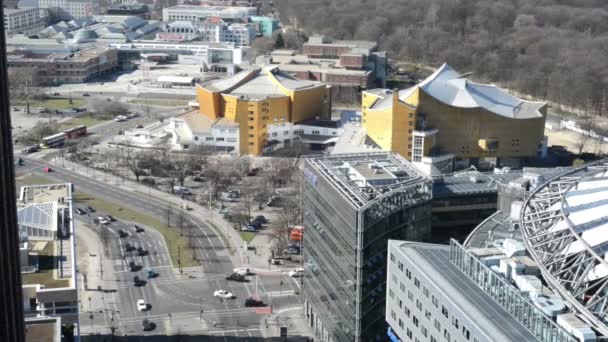 Gród wokół placu Poczdamskiego. wysoki kąt widzenia nad miastem z dzielnicy tiergarten i city west. — Wideo stockowe