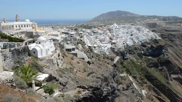 Vista panorámica de la ciudad de Fira en Santorini con su volcán Caldera. Países Bajos — Vídeos de Stock