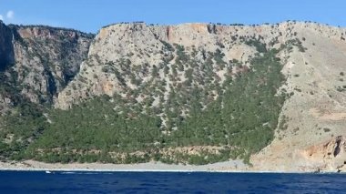 Girit (Yunanistan) Libya deniz tarafında dağların panoramik manzaralı.