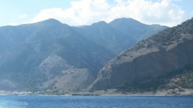 Girit (Yunanistan) Libya deniz tarafında dağların panoramik manzaralı