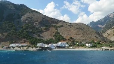 Girit (Yunanistan) Libya deniz tarafında dağların panoramik manzaralı